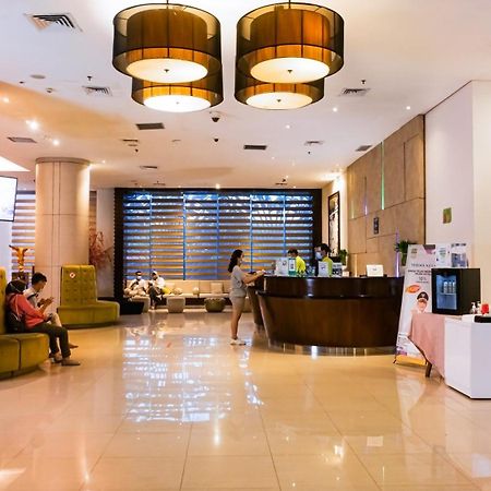 Primebiz Cikarang Hotel Buitenkant foto