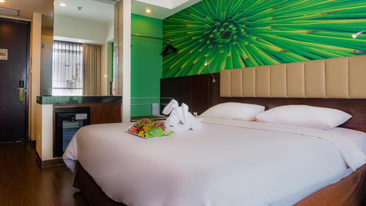 Primebiz Cikarang Hotel Buitenkant foto