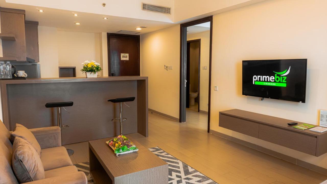 Primebiz Cikarang Hotel Buitenkant foto