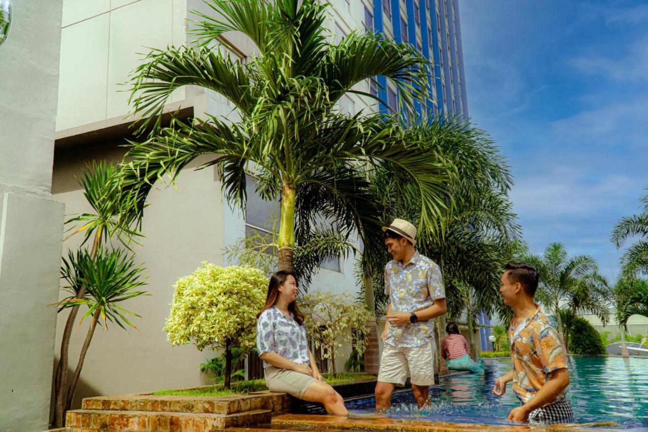 Primebiz Cikarang Hotel Buitenkant foto