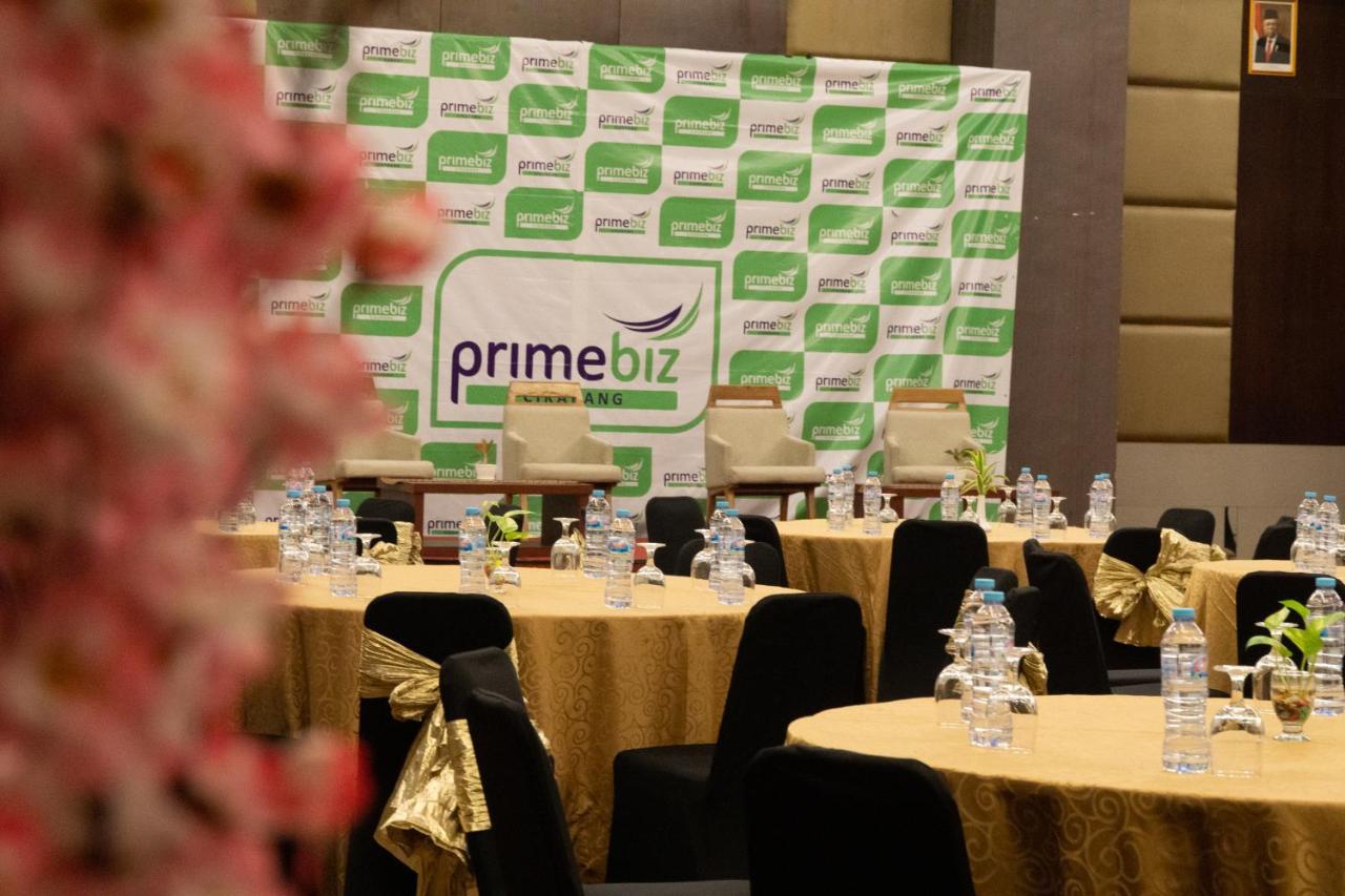 Primebiz Cikarang Hotel Buitenkant foto
