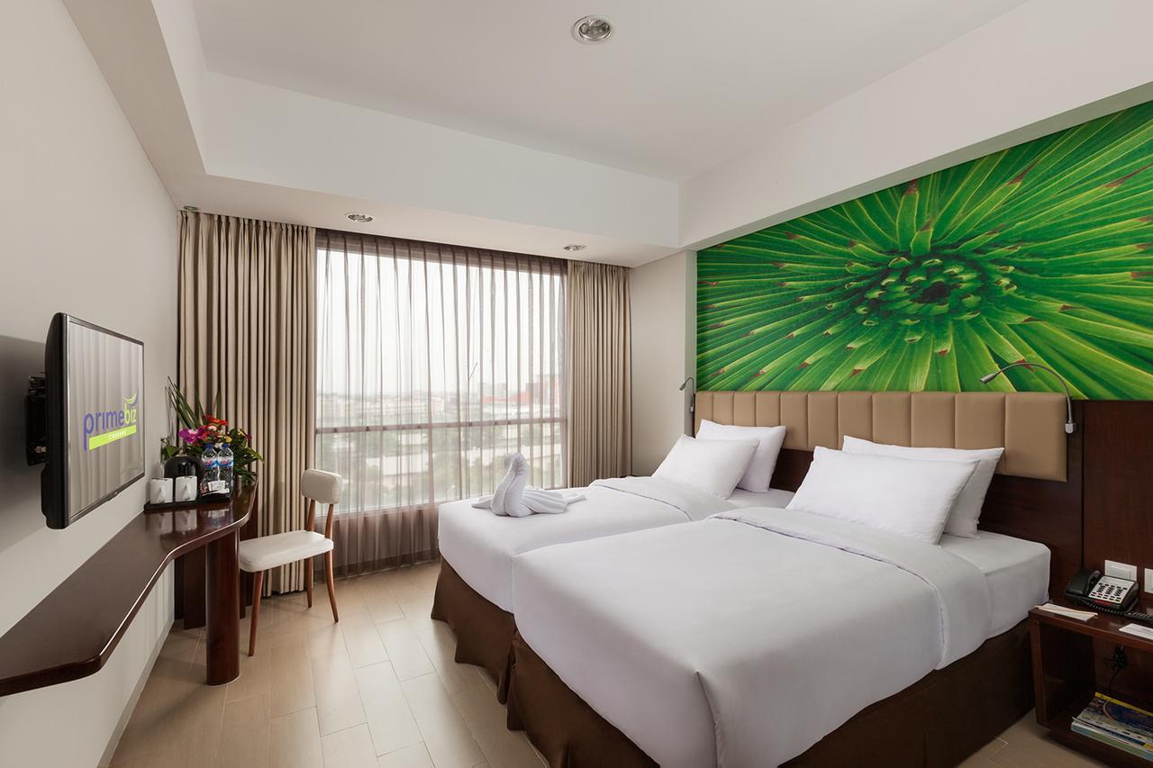 Primebiz Cikarang Hotel Buitenkant foto
